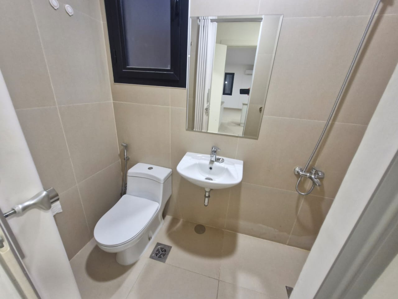 🏰 **Modern Luxury Villa | Sidra District – Roshn**   ✨ *Contemporary Design Blending Elegance, Functionality & Sustainability*  